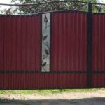 Забор из профлиста своими руками: пошаговый фотоотчет Забор из профлиста своими руками: пошаговый фотоотчет