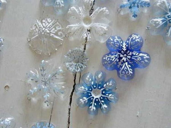 Что можно сделать из пластиковых бутылок