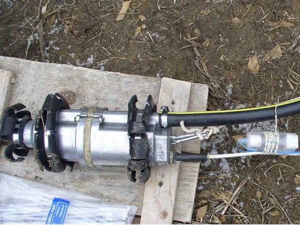Вибрационный погружной насос «Малыш» — обзор Вибрационный погружной насос «Малыш» — обзор