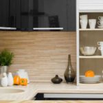 Как выбрать кухонный фартук для рабочей зоны Как выбрать кухонный фартук для рабочей зоны