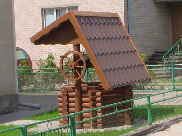 Оформление колодца: колодезный домик (открытый и закрытый) Оформление колодца: колодезный домик (открытый и закрытый)