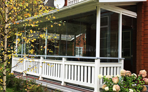 Остекление террас и веранд: особенности конструкций и используемые материалы Остекление террас и веранд: особенности конструкций и используемые материалы