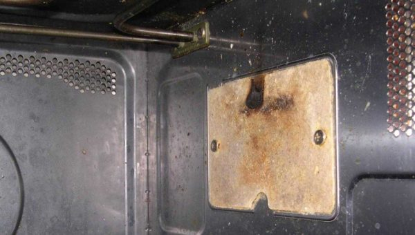 Что делать если микроволновка работает но не греет Что делать если микроволновка работает но не греет