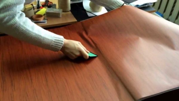 Самоклеющаяся виниловая (ПВХ) пленка для оклейки мебели Самоклеющаяся виниловая (ПВХ) пленка для оклейки мебели