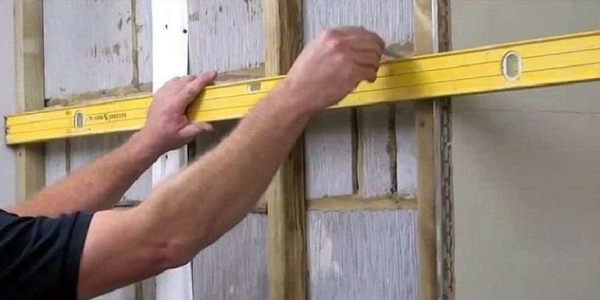 Монтаж вагонки на стены внутри дома: способы и порядок выполнения работ