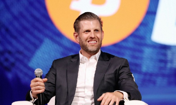 Семья Трампа стала поддерживать криптовалюты после того, как Байден «превратил банки в оружие» Семья Трампа стала поддерживать криптовалюты после того, как Байден «превратил банки в оружие»