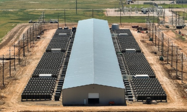 American Bitcoin дебютирует на Nasdaq после завершения слияния с Gryphon American Bitcoin дебютирует на Nasdaq после завершения слияния с Gryphon