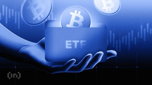 Приток средств в ETF: биткоин и Ethereum привлекли $900 млн за день Приток средств в ETF: биткоин и Ethereum привлекли $900 млн за день