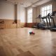 Спортивный паркет для спортзалов и фитнес-центров: выбор материалов, укладка и доставка
